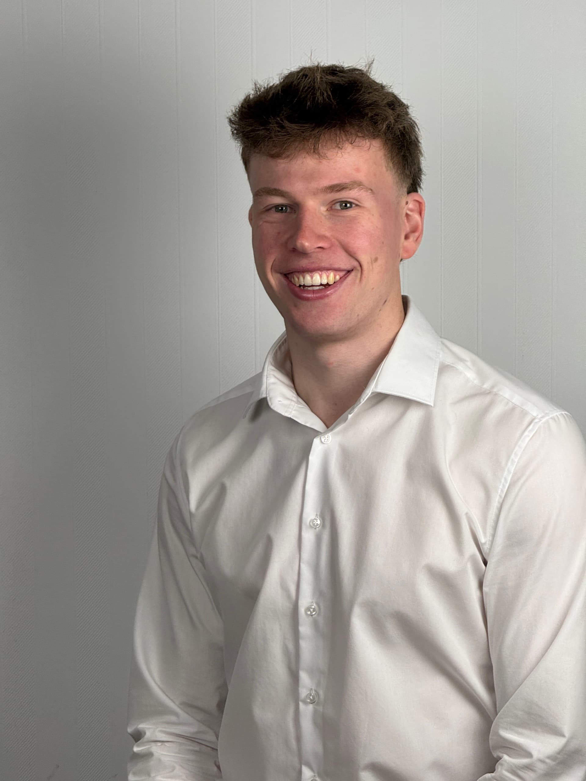 Portraitfoto von Florian Burkhardt